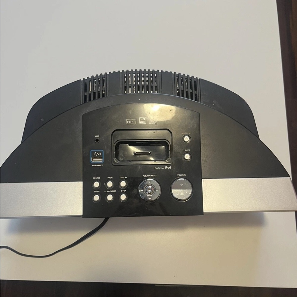 Phillips iPod Docking‎ Entrtnmt System CD USB iPod AM/FM  Charger Included - Picture 4 of 6